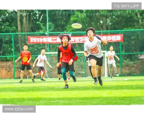 广州飞盘队在极限运动会中以65分稳居积分榜首位